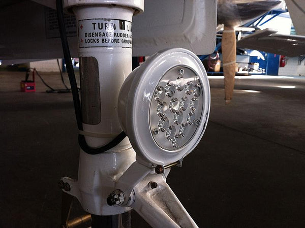Aveo Atlas™ 15 LED Landing/Taxi/WigWag Light